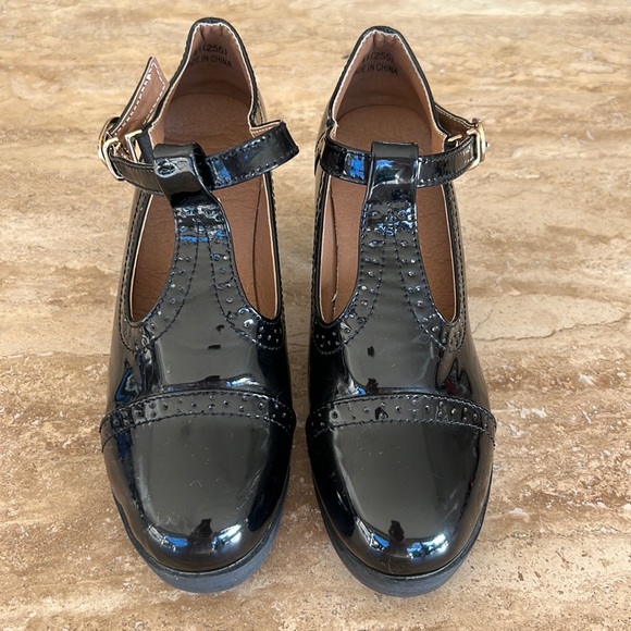 Chunky Mid High Block Heel T-Bar Platform Mary Jane - Picture 2 of 8